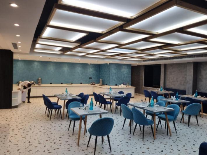 Dolphin Club Otel Chinhat Dış mekan fotoğraf